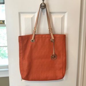 Michael Kors Jet Set bag
